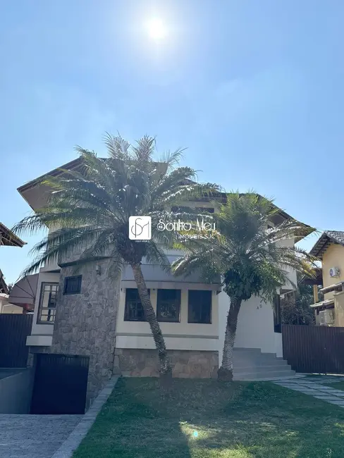 Casa com 5 quartos à venda, 450m2 em Sao Jose Dos Campos - SP - imagem 2 Foto 2 de Casa com 5 quartos à venda, 450m2 em Sao Jose Dos Campos - SP