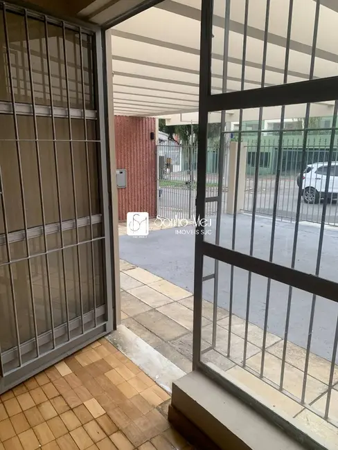 Foto 8 de Casa com 4 quartos à venda, 240m2 em Sao Jose Dos Campos - SP