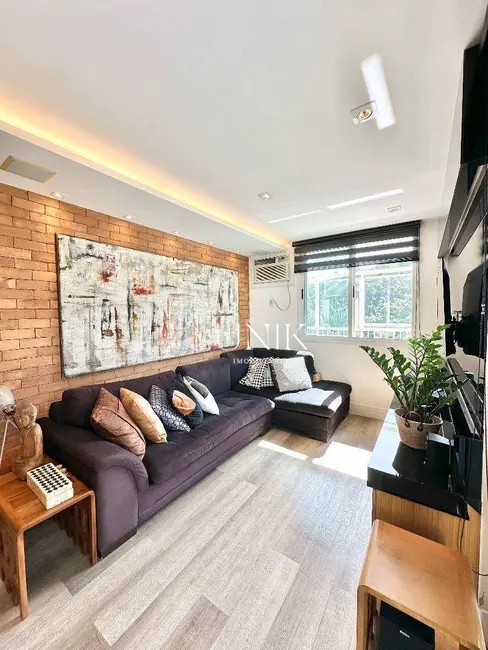 Foto 5 de Cobertura com 3 quartos à venda, 210m2 em Santa Rosa, Niteroi - RJ