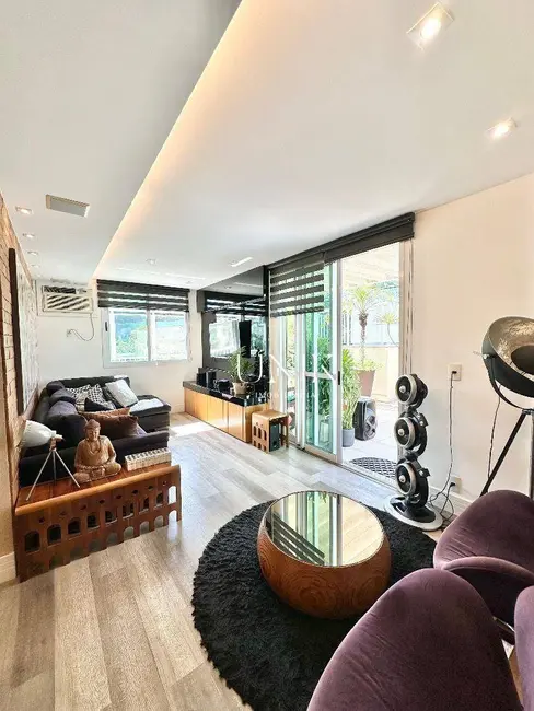 Foto 4 de Cobertura com 3 quartos à venda, 210m2 em Santa Rosa, Niteroi - RJ