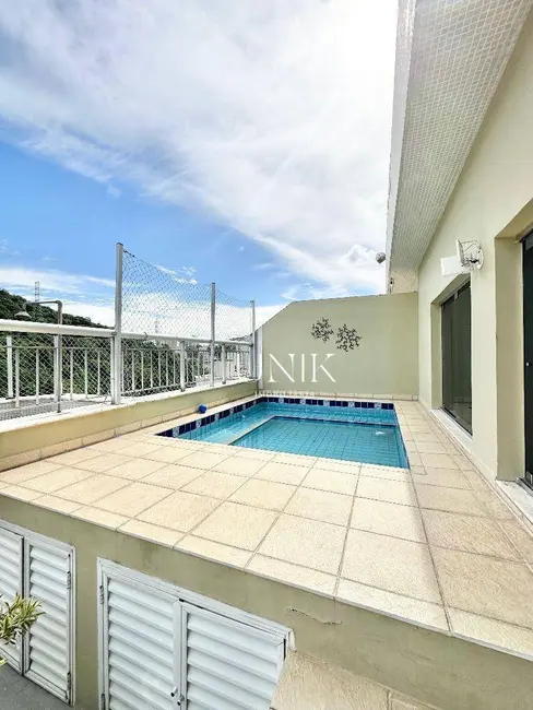 Cobertura com 3 quartos à venda, 170m2 em Icaraí, Niteroi - RJ - imagem 4 Foto 4 de Cobertura com 3 quartos à venda, 170m2 em Icaraí, Niteroi - RJ