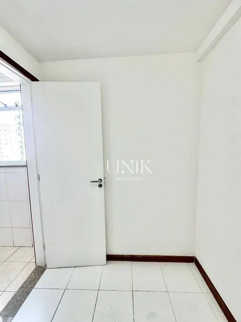 Apartamento com 3 quartos à venda, 108m2 em Icaraí, Niteroi - RJ - imagem 9 Foto 9 de Apartamento com 3 quartos à venda, 108m2 em Icaraí, Niteroi - RJ