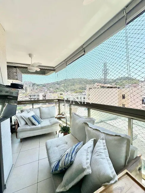 Apartamento com 3 quartos à venda, 110m2 em Icaraí, Niteroi - RJ - imagem 3 Foto 3 de Apartamento com 3 quartos à venda, 110m2 em Icaraí, Niteroi - RJ