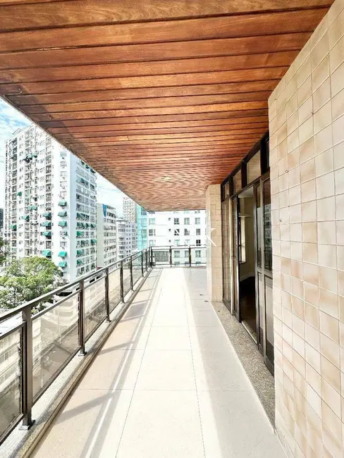 Foto 1 de Apartamento com 4 quartos à venda, 230m2 em Icaraí, Niteroi - RJ