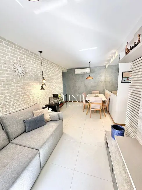 Apartamento com 2 quartos à venda, 75m2 em Icaraí, Niteroi - RJ - imagem 3 Foto 3 de Apartamento com 2 quartos à venda, 75m2 em Icaraí, Niteroi - RJ