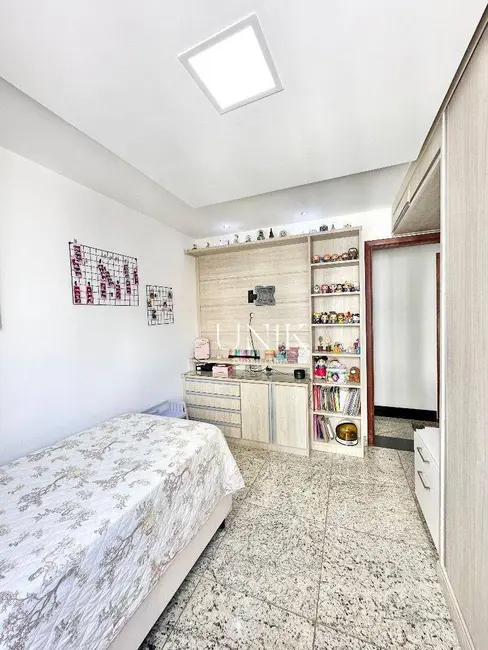 Cobertura com 4 quartos à venda, 242m2 em Ingá, Niteroi - RJ - imagem 5 Foto 5 de Cobertura com 4 quartos à venda, 242m2 em Ingá, Niteroi - RJ