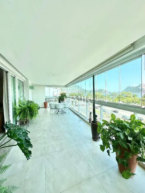 Foto 2 de Apartamento com 4 quartos à venda, 227m2 em Charitas, Niteroi - RJ