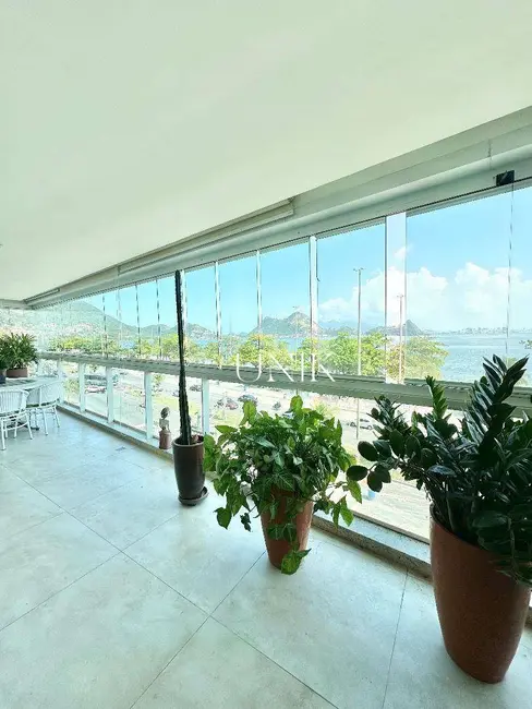 Foto 3 de Apartamento com 4 quartos à venda, 227m2 em Charitas, Niteroi - RJ