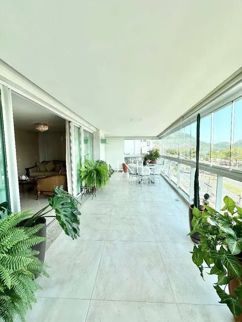 Foto 4 de Apartamento com 4 quartos à venda, 227m2 em Charitas, Niteroi - RJ