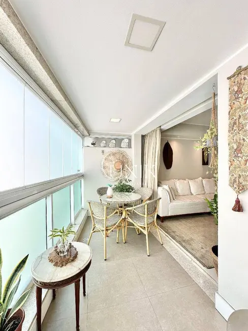 Apartamento com 3 quartos à venda, 118m2 em Icaraí, Niteroi - RJ - imagem 2 Foto 2 de Apartamento com 3 quartos à venda, 118m2 em Icaraí, Niteroi - RJ