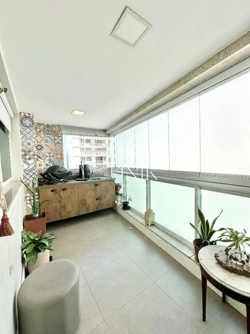 Apartamento com 3 quartos à venda, 118m2 em Icaraí, Niteroi - RJ - imagem 4 Foto 4 de Apartamento com 3 quartos à venda, 118m2 em Icaraí, Niteroi - RJ