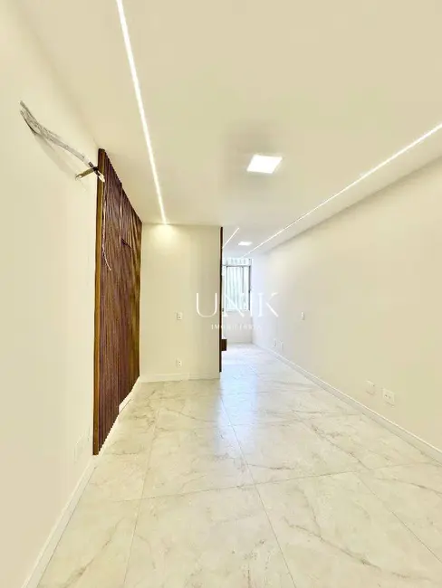 Apartamento com 2 quartos à venda, 60m2 em Icaraí, Niteroi - RJ - imagem 5 Foto 5 de Apartamento com 2 quartos à venda, 60m2 em Icaraí, Niteroi - RJ