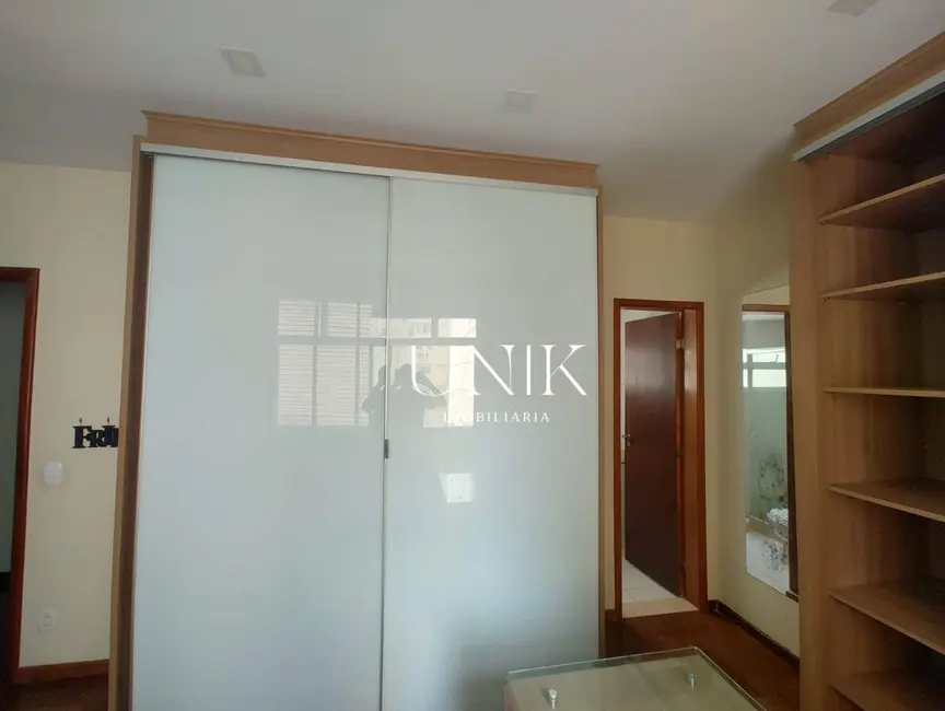 Apartamento com 4 quartos à venda, 240m2 em Icaraí, Niteroi - RJ - imagem 7 Foto 7 de Apartamento com 4 quartos à venda, 240m2 em Icaraí, Niteroi - RJ