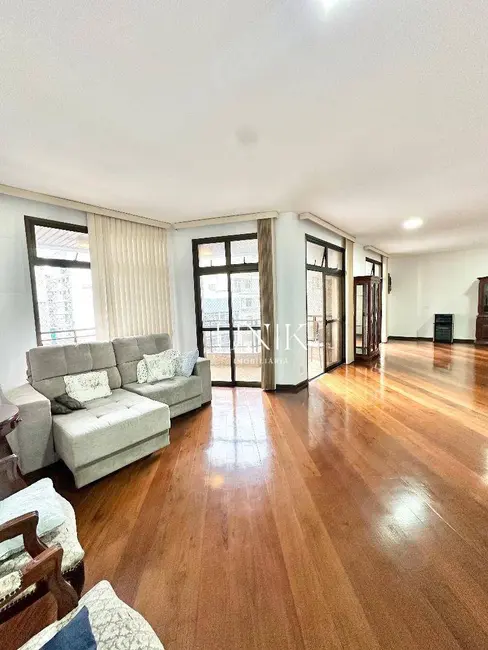Foto 4 de Apartamento com 4 quartos à venda, 230m2 em Icaraí, Niteroi - RJ