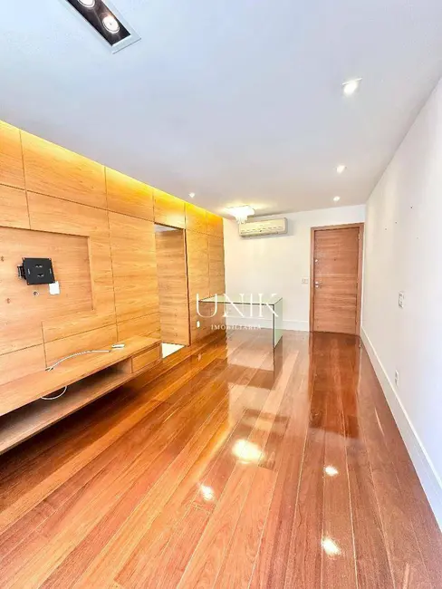 Foto 4 de Apartamento com 2 quartos à venda, 80m2 em Icaraí, Niteroi - RJ