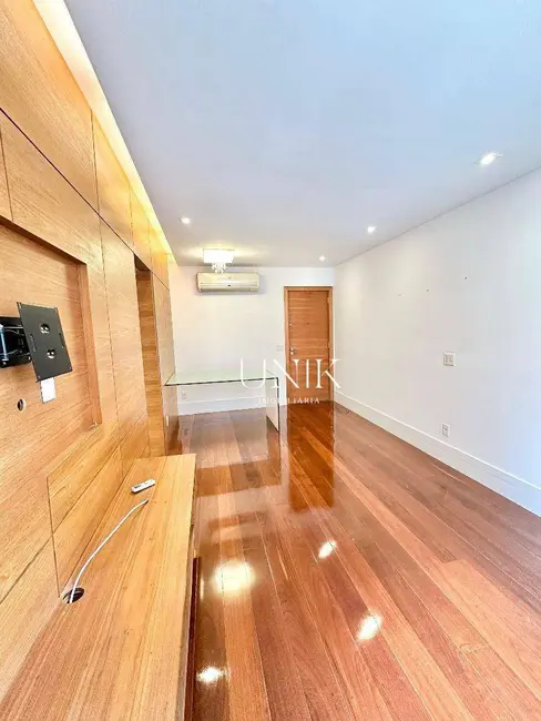 Foto 6 de Apartamento com 2 quartos à venda, 80m2 em Icaraí, Niteroi - RJ