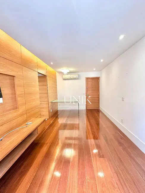 Foto 5 de Apartamento com 2 quartos à venda, 80m2 em Icaraí, Niteroi - RJ