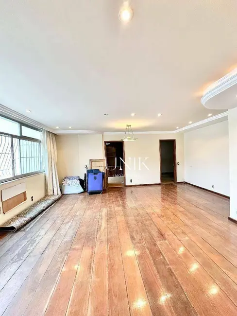 Foto 4 de Apartamento com 4 quartos à venda, 200m2 em Icaraí, Niteroi - RJ