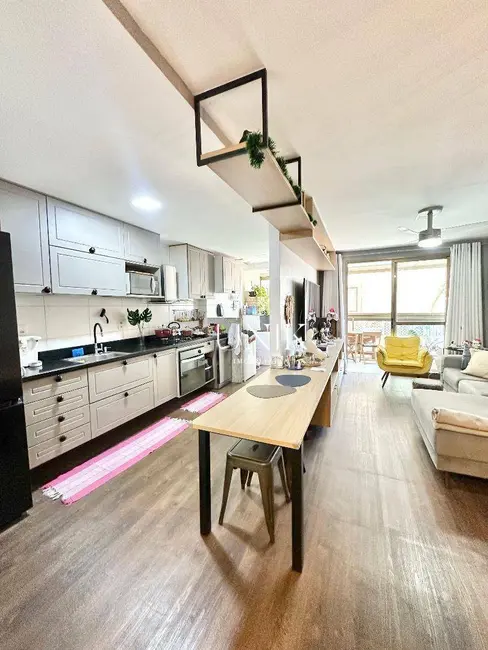 Apartamento com 2 quartos à venda, 80m2 em Santa Rosa, Niteroi - RJ - imagem 3 Foto 3 de Apartamento com 2 quartos à venda, 80m2 em Santa Rosa, Niteroi - RJ