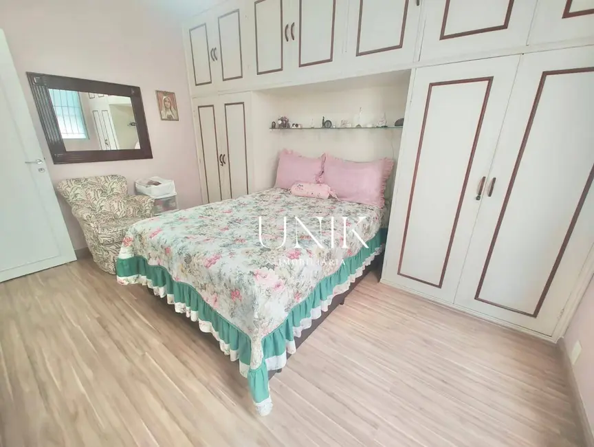 Apartamento com 2 quartos à venda, 70m2 em Icaraí, Niteroi - RJ - imagem 4 Foto 4 de Apartamento com 2 quartos à venda, 70m2 em Icaraí, Niteroi - RJ