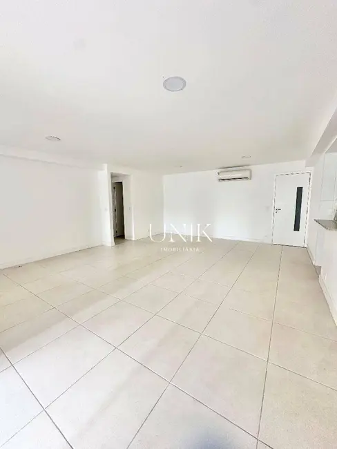 Apartamento com 3 quartos à venda, 112m2 em Icaraí, Niteroi - RJ - imagem 5 Foto 5 de Apartamento com 3 quartos à venda, 112m2 em Icaraí, Niteroi - RJ