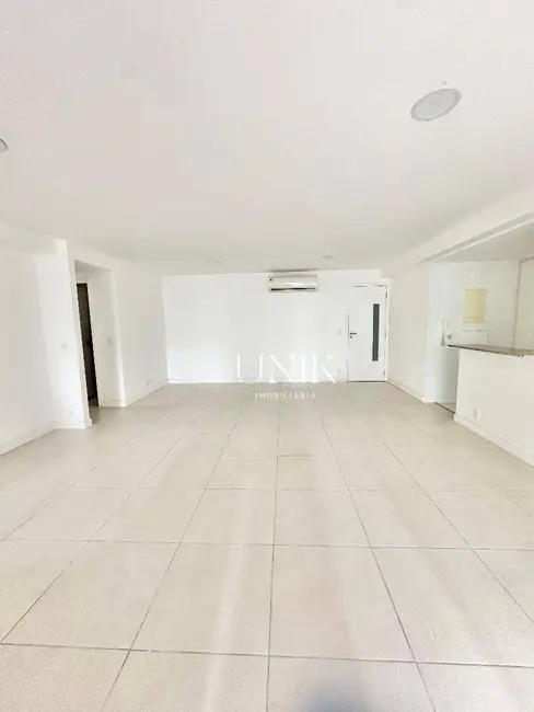 Apartamento com 3 quartos à venda, 112m2 em Icaraí, Niteroi - RJ - imagem 7 Foto 7 de Apartamento com 3 quartos à venda, 112m2 em Icaraí, Niteroi - RJ
