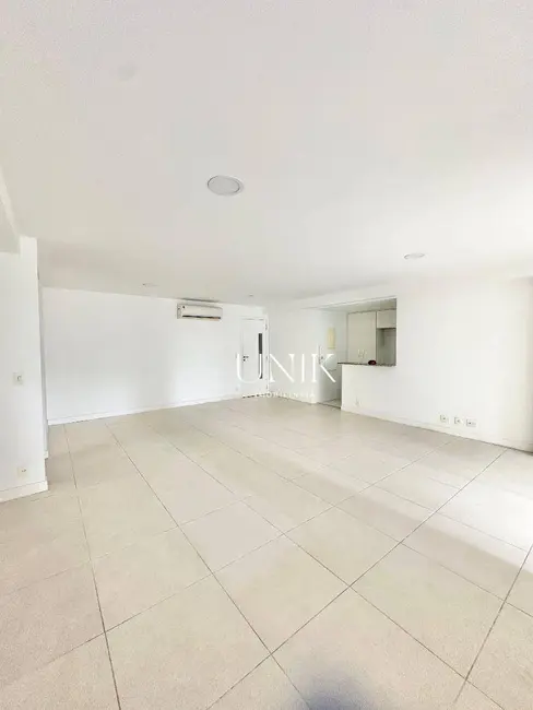 Apartamento com 3 quartos à venda, 112m2 em Icaraí, Niteroi - RJ - imagem 8 Foto 8 de Apartamento com 3 quartos à venda, 112m2 em Icaraí, Niteroi - RJ