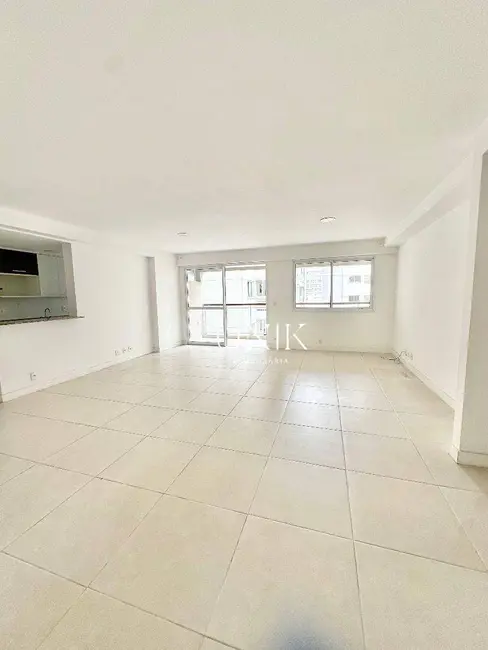 Apartamento com 3 quartos à venda, 112m2 em Icaraí, Niteroi - RJ - imagem 2 Foto 2 de Apartamento com 3 quartos à venda, 112m2 em Icaraí, Niteroi - RJ