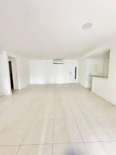 Apartamento com 3 quartos à venda, 112m2 em Icaraí, Niteroi - RJ - imagem 6 Foto 6 de Apartamento com 3 quartos à venda, 112m2 em Icaraí, Niteroi - RJ