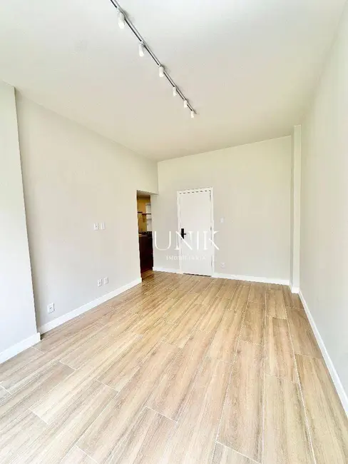 Foto 4 de Apartamento com 2 quartos à venda, 70m2 em Icaraí, Niteroi - RJ