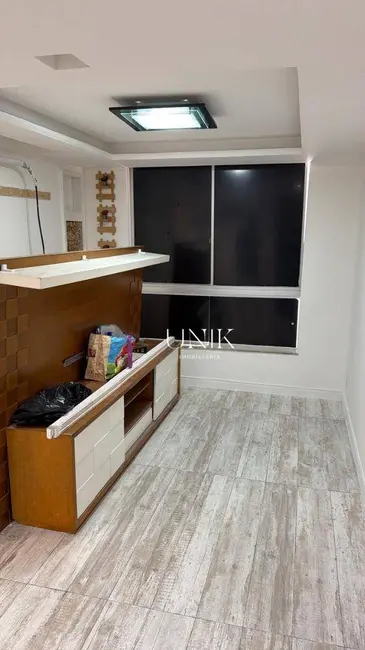 Foto 2 de Apartamento com 2 quartos à venda, 70m2 em Pe Pequeno, Niteroi - RJ