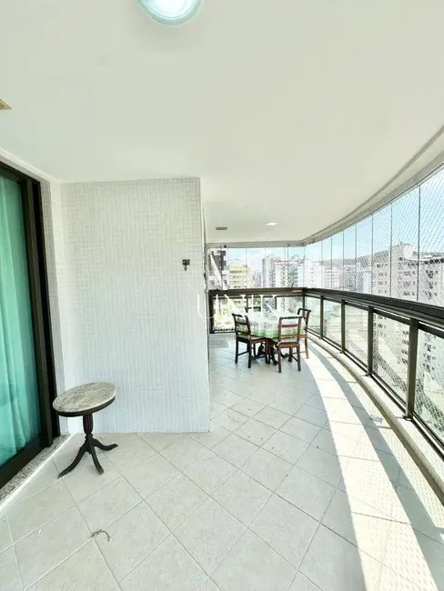 Foto 3 de Apartamento com 4 quartos à venda, 200m2 em Icaraí, Niteroi - RJ