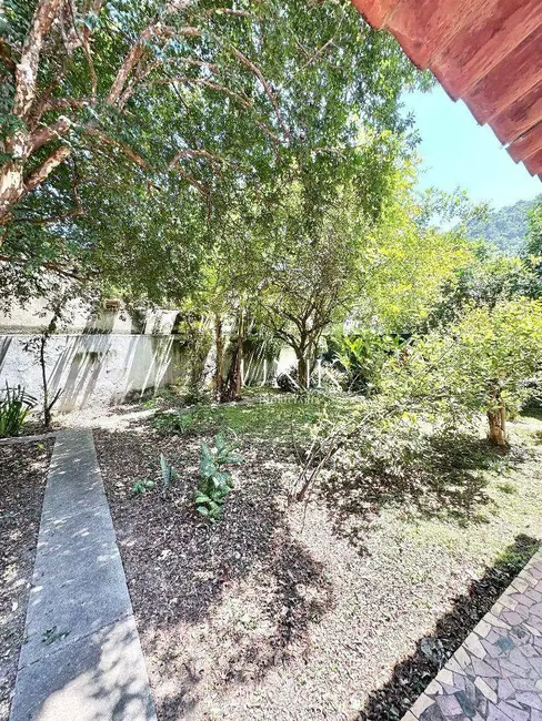 Foto 3 de Casa com 2 quartos à venda, 360m2 em São Francisco, Niteroi - RJ