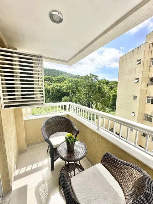 Foto 2 de Apartamento com 2 quartos à venda, 60m2 em Pendotiba, Niteroi - RJ