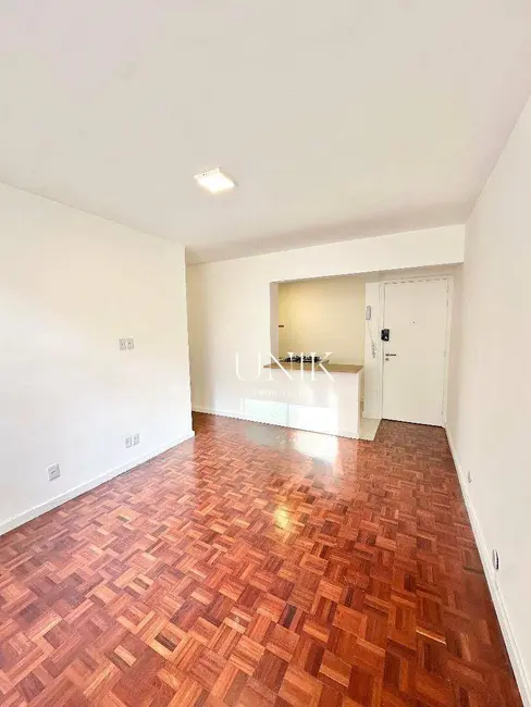 Apartamento com 3 quartos à venda, 70m2 em Icaraí, Niteroi - RJ - imagem 4 Foto 4 de Apartamento com 3 quartos à venda, 70m2 em Icaraí, Niteroi - RJ