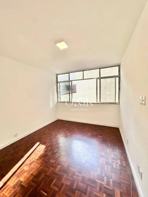 Apartamento com 3 quartos à venda, 70m2 em Icaraí, Niteroi - RJ - imagem 3 Foto 3 de Apartamento com 3 quartos à venda, 70m2 em Icaraí, Niteroi - RJ