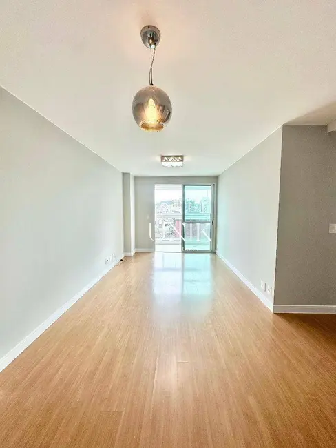 Apartamento com 3 quartos à venda, 101m2 em Icaraí, Niteroi - RJ - imagem 3 Foto 3 de Apartamento com 3 quartos à venda, 101m2 em Icaraí, Niteroi - RJ