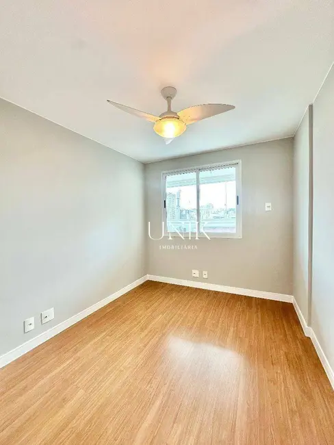 Apartamento com 3 quartos à venda, 101m2 em Icaraí, Niteroi - RJ - imagem 9 Foto 9 de Apartamento com 3 quartos à venda, 101m2 em Icaraí, Niteroi - RJ