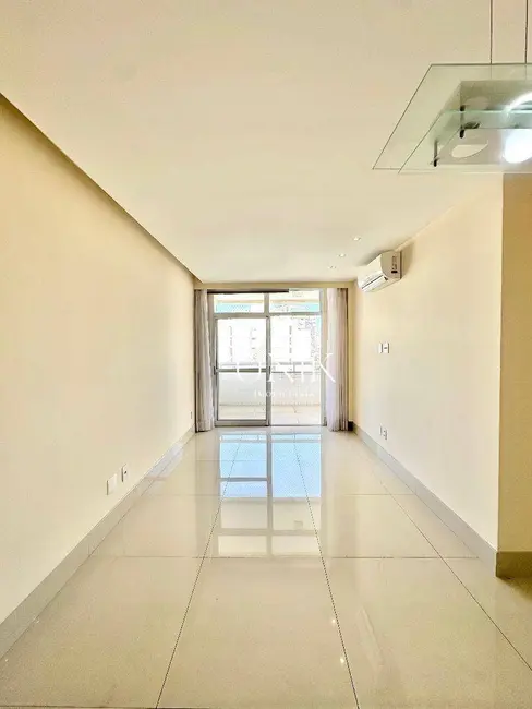 Apartamento com 2 quartos à venda, 75m2 em Icaraí, Niteroi - RJ - imagem 2 Foto 2 de Apartamento com 2 quartos à venda, 75m2 em Icaraí, Niteroi - RJ