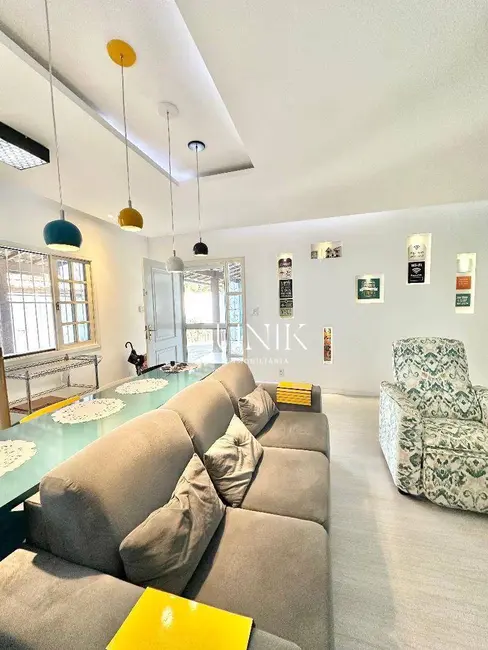 Foto 6 de Casa com 4 quartos à venda, 331m2 em Piratininga, Niteroi - RJ