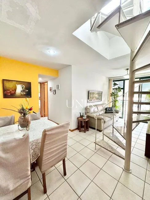 Foto 2 de Cobertura com 4 quartos à venda, 172m2 em Pe Pequeno, Niteroi - RJ