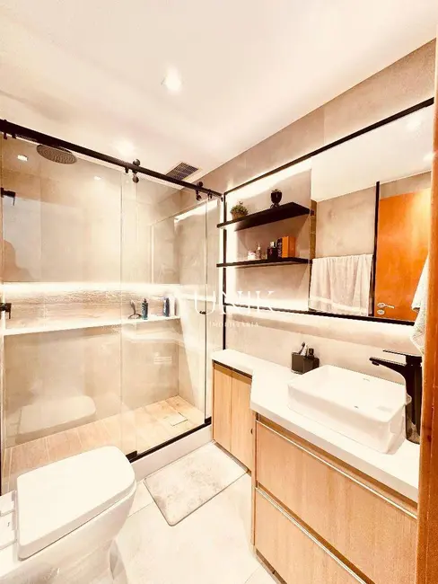 Cobertura com 5 quartos à venda, 330m2 em Icaraí, Niteroi - RJ - imagem 3 Foto 3 de Cobertura com 5 quartos à venda, 330m2 em Icaraí, Niteroi - RJ