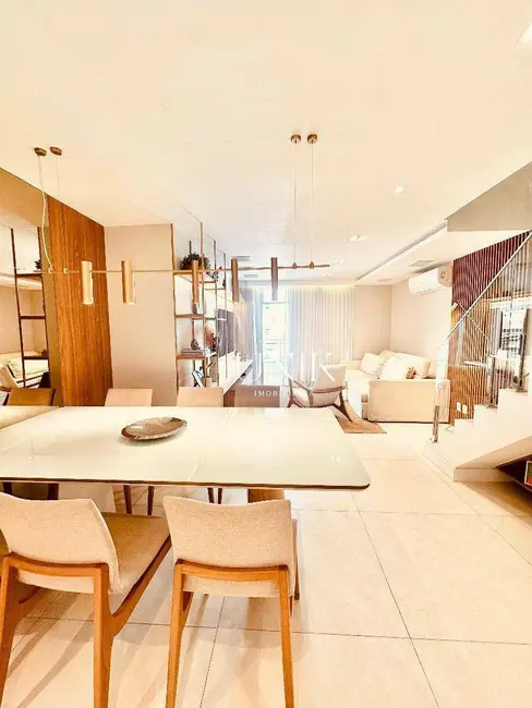 Cobertura com 5 quartos à venda, 330m2 em Icaraí, Niteroi - RJ - imagem 5 Foto 5 de Cobertura com 5 quartos à venda, 330m2 em Icaraí, Niteroi - RJ