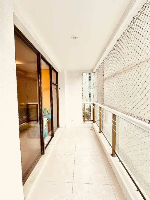 Apartamento com 3 quartos à venda, 110m2 em Icaraí, Niteroi - RJ - imagem 4 Foto 4 de Apartamento com 3 quartos à venda, 110m2 em Icaraí, Niteroi - RJ