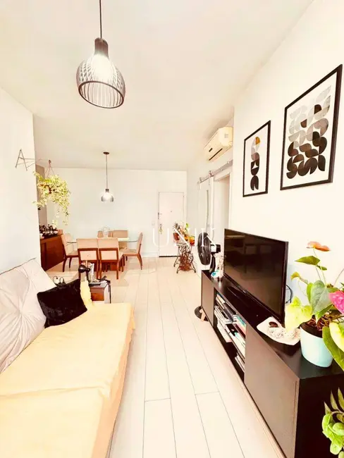 Apartamento com 2 quartos à venda, 80m2 em Icaraí, Niteroi - RJ - imagem 7 Foto 7 de Apartamento com 2 quartos à venda, 80m2 em Icaraí, Niteroi - RJ