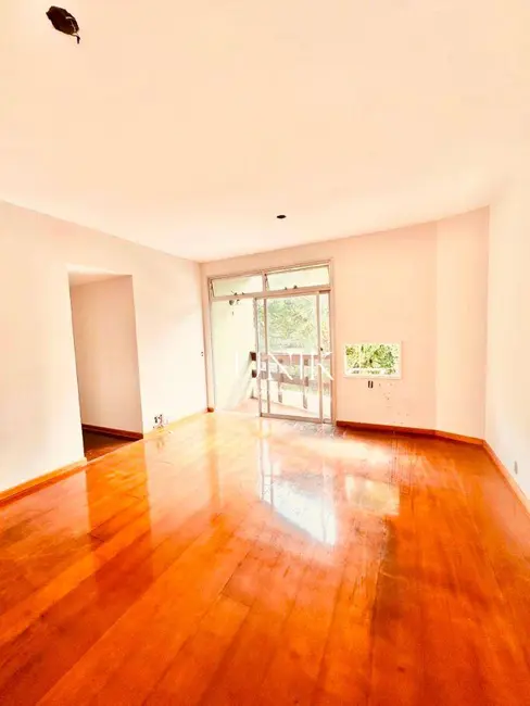 Apartamento com 2 quartos à venda, 78m2 em Icaraí, Niteroi - RJ - imagem 6 Foto 6 de Apartamento com 2 quartos à venda, 78m2 em Icaraí, Niteroi - RJ