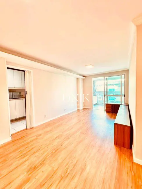 Apartamento com 3 quartos à venda, 110m2 em Icaraí, Niteroi - RJ - imagem 9 Foto 9 de Apartamento com 3 quartos à venda, 110m2 em Icaraí, Niteroi - RJ