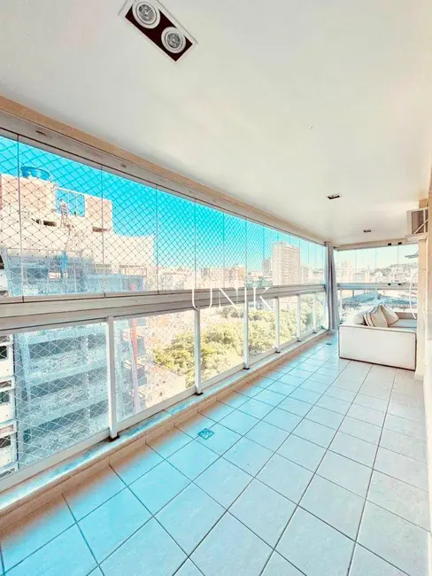 Apartamento com 3 quartos à venda, 110m2 em Icaraí, Niteroi - RJ - imagem 2 Foto 2 de Apartamento com 3 quartos à venda, 110m2 em Icaraí, Niteroi - RJ