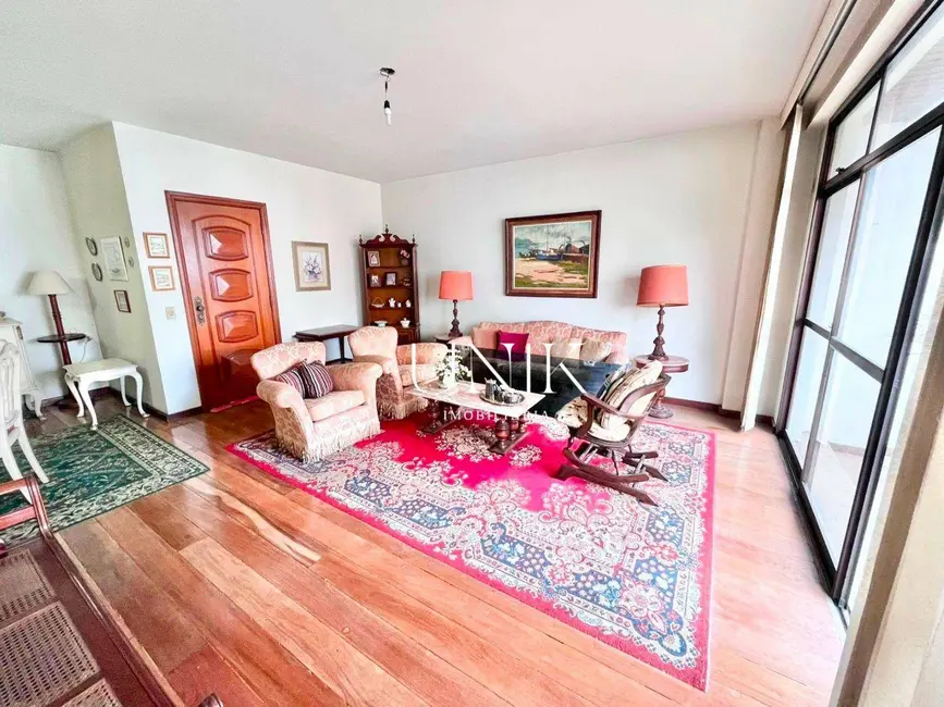 Apartamento com 4 quartos à venda, 180m2 em Icaraí, Niteroi - RJ - imagem 5 Foto 5 de Apartamento com 4 quartos à venda, 180m2 em Icaraí, Niteroi - RJ