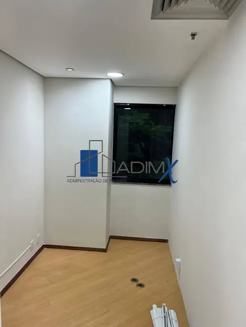 Foto 4 de Sala Comercial para alugar, 73m2 em Alphaville Industrial, Barueri - SP